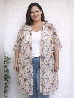Steve Madden floral kimono pink, lavender, plum, green leaves osfm P2P:27” L:43”